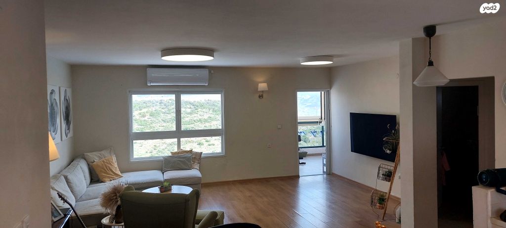 דירה, הזית 90, אורנית, אורנית