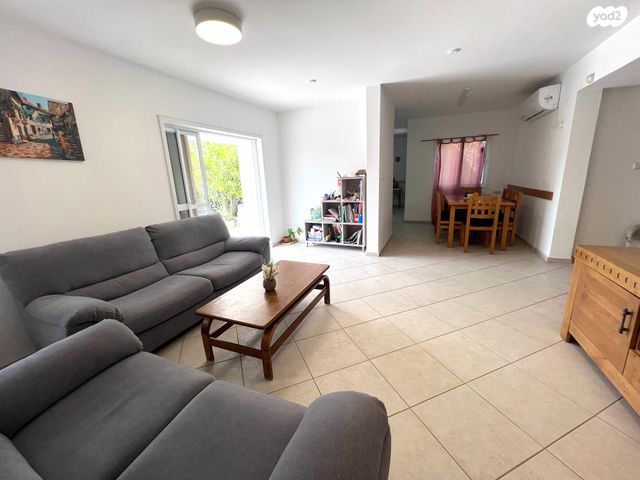 בית פרטי/ קוטג', שאר העיר, עומר