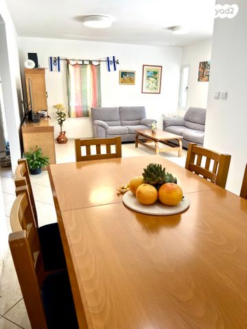 בית פרטי/ קוטג', שאר העיר, עומר