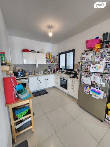 דירה, זית, החורש, חריש