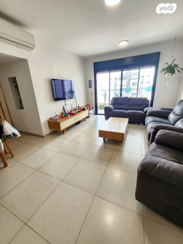 דירה, זית, החורש, חריש