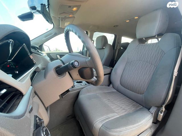 שברולט טראוורס