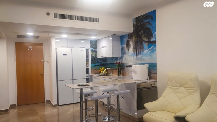 דירה, הפסגה 1, שורש, שורש