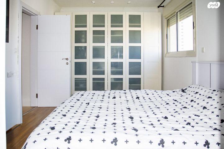 דירה, שדרות מנחם בגין 8, גבעת אולגה, חדרה