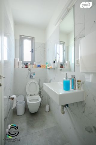 גג/ פנטהאוז, מור, לבנה, תל אביב יפו