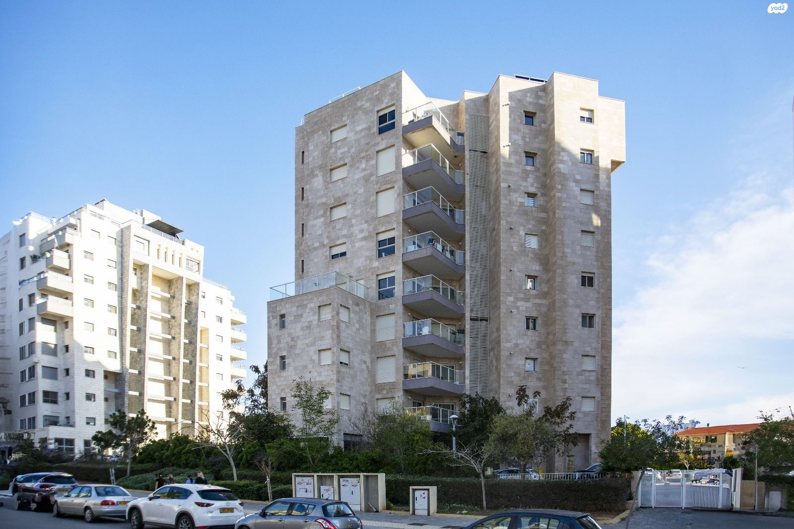 שדרות מנחם בגין 8