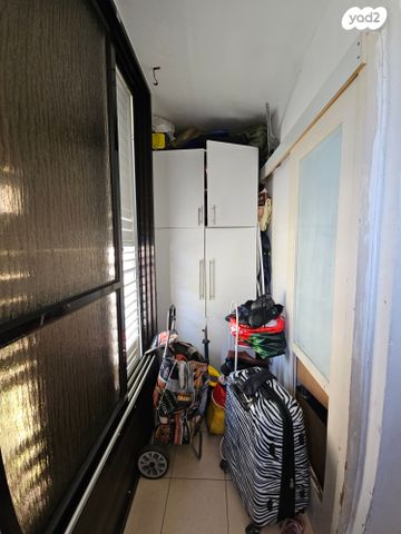 דירה, כובשי החרמון 13, רמת הנשיא, בת ים