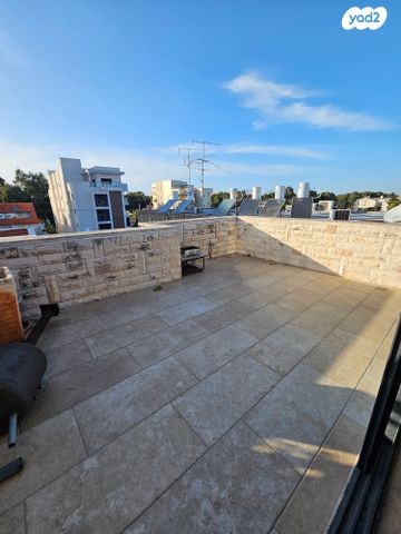 גג/ פנטהאוז, אלכסנדר זייד, קרית חיים מזרחית, חיפה