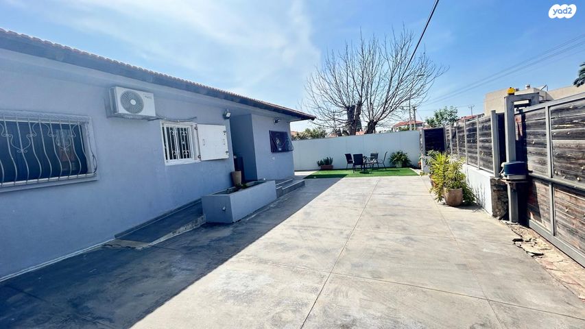 בית פרטי/ קוטג', בית דגן