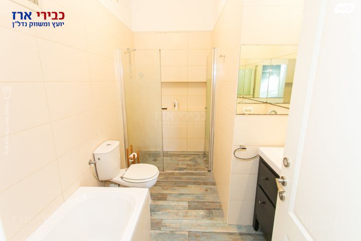 דירה, שדרות מוריה, מרכז הכרמל, חיפה