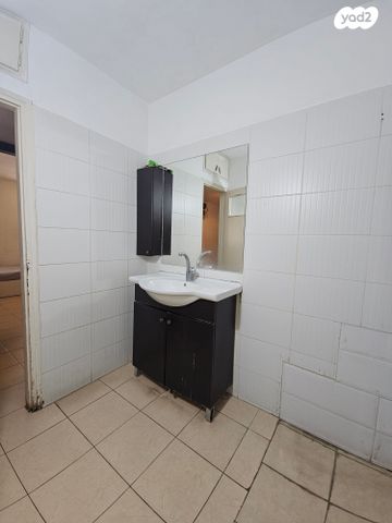 דירה, כובשי החרמון 13, רמת הנשיא, בת ים