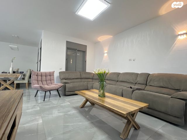 בית פרטי/ קוטג', השופטים, פרדס חנה כרכור