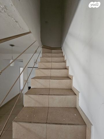 גג/ פנטהאוז, אלכסנדר זייד, קרית חיים מזרחית, חיפה