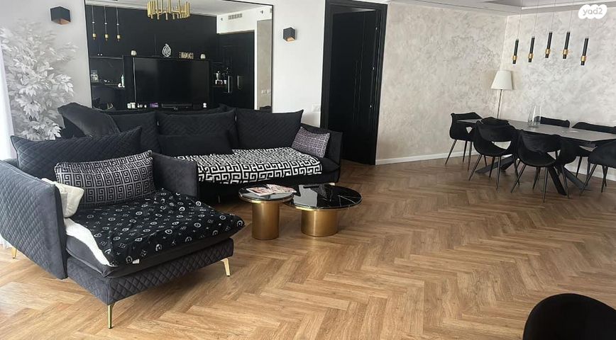 דירה, אהוד מנור, עיר ימים, נתניה