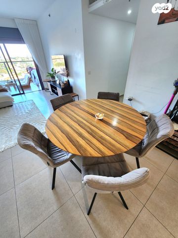 דירה, יעקב תמרי, חצרות המושבה, רחובות