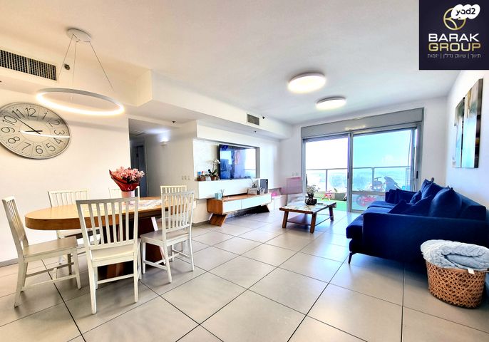 דירה, אלונים 28, קרית השרון, נתניה