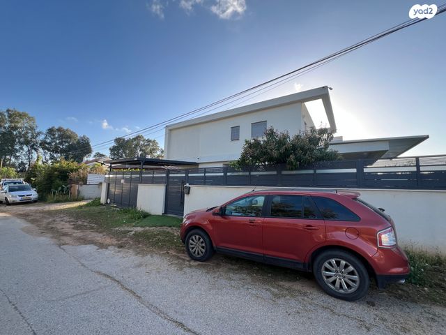 בית פרטי/ קוטג', השופטים, פרדס חנה כרכור