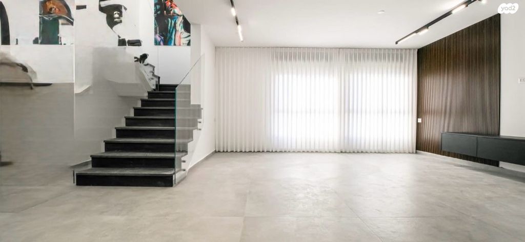 גג/ פנטהאוז