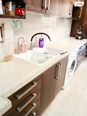 דירה, לאה גולדברג, נווה יעקב, ירושלים