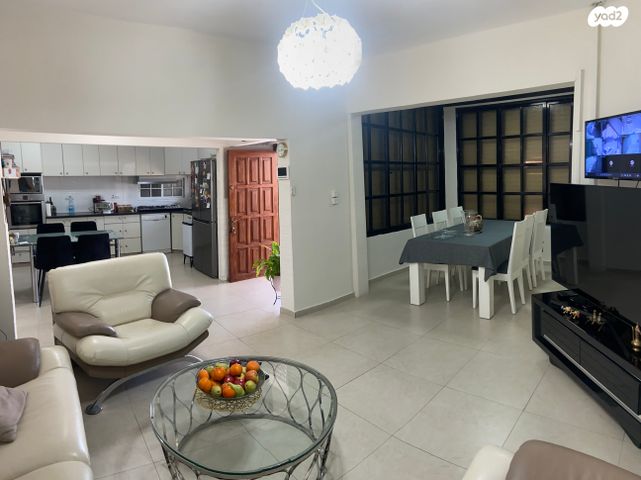 בית פרטי/ קוטג', החבצלת, שיכוני המזרח, ראשון לציון