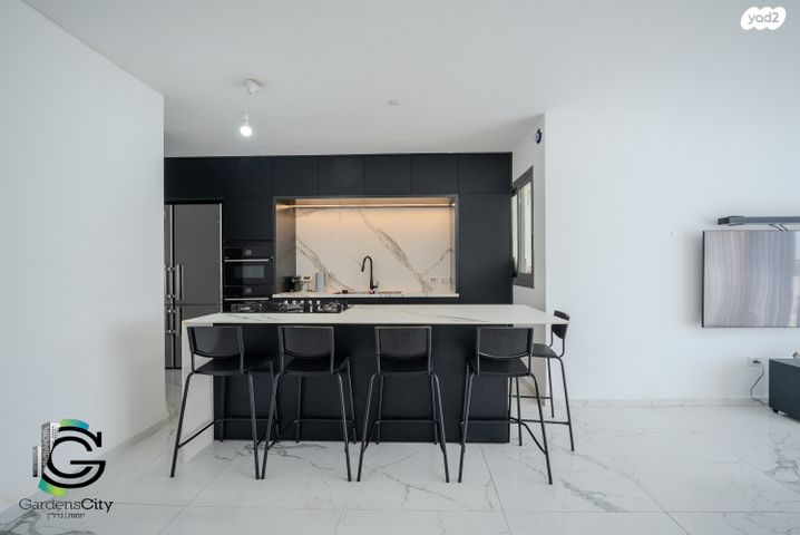 גג/ פנטהאוז, מור, לבנה, תל אביב יפו