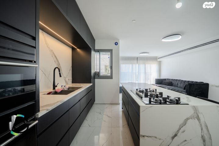 גג/ פנטהאוז, מור, לבנה, תל אביב יפו