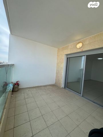 דירה, שדרות עמק יזרעאל, שקמים ואגמים, אשקלון