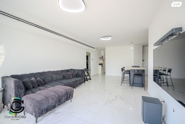 גג/ פנטהאוז, מור, לבנה, תל אביב יפו