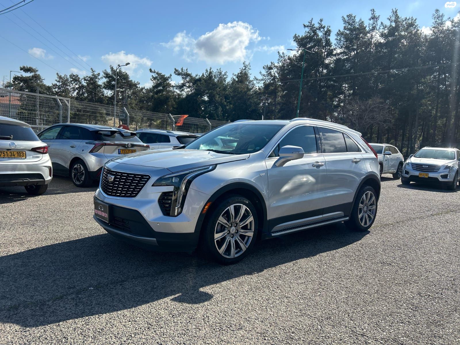 מודעת רכב קאדילק XT4