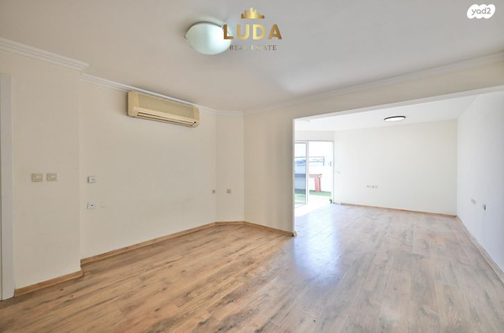 גג/ פנטהאוז, זאב, נאות אפקה ב', תל אביב יפו