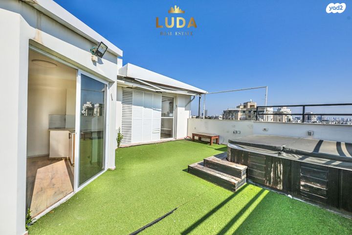 גג/ פנטהאוז, זאב, נאות אפקה ב', תל אביב יפו