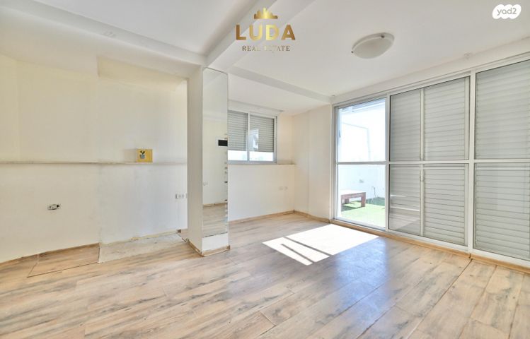 גג/ פנטהאוז, זאב, נאות אפקה ב', תל אביב יפו