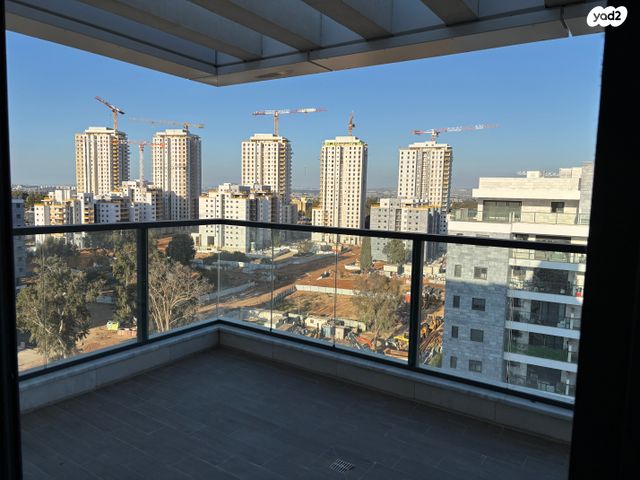 דירה, אלי יבלון, נוריות, ראשון לציון