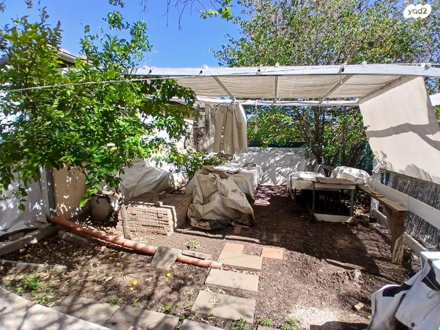 דו משפחתי, קצרין