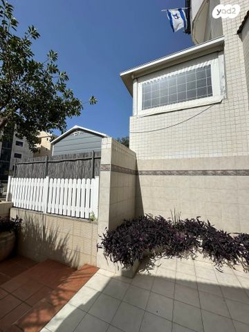 דירת גן, הרצל 135, עין שרה, נהריה