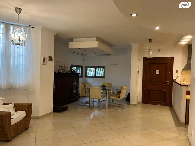 בית פרטי/ קוטג', יוסף ברודסקי 3, קרית חתני פרס נובל, ראשון לציון