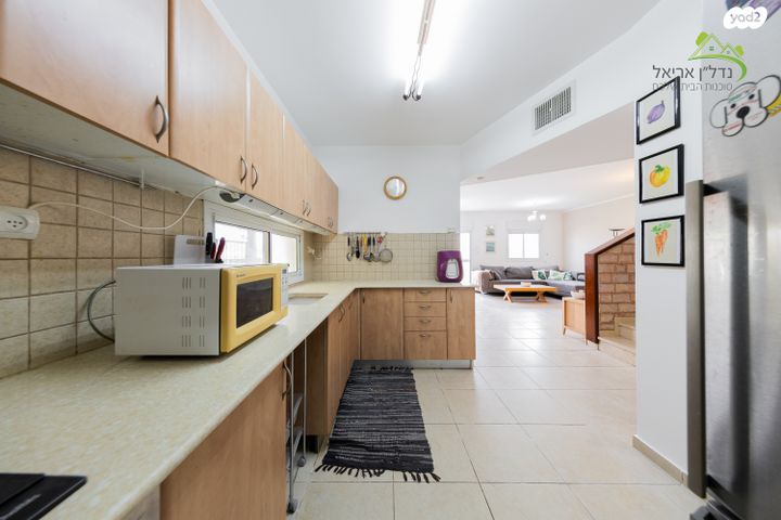 דו משפחתי, הנגב, אריאל