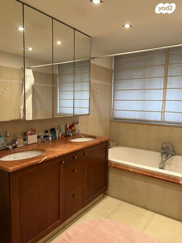 בית פרטי/ קוטג', יוסף ברודסקי 3, קרית חתני פרס נובל, ראשון לציון