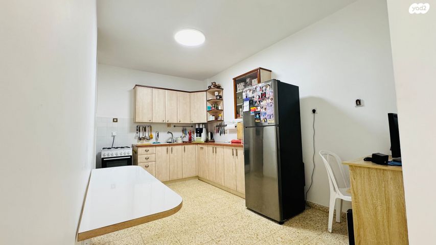 דירת גן, קול התור 2, מגדים, מעלה אדומים