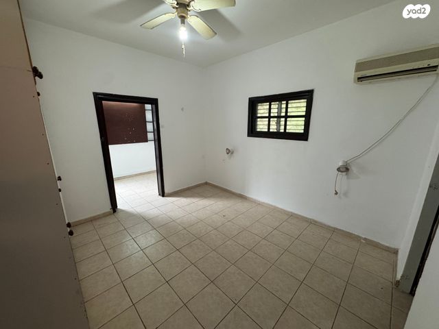 דירה, שדרות ירושלים, מרכז העיר דרום, נתניה