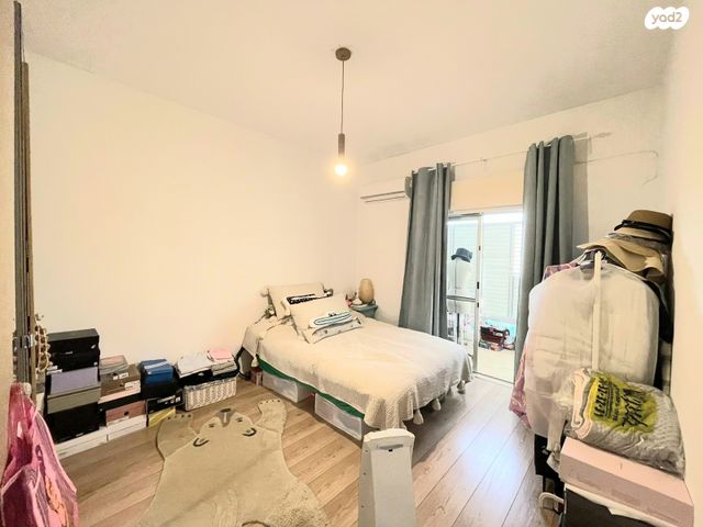 דירה, גנסין, גבעת הרמבם, גבעתיים