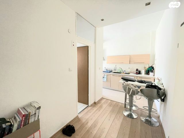 דירה, גנסין, גבעת הרמבם, גבעתיים