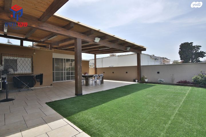 דו משפחתי, קרית ים