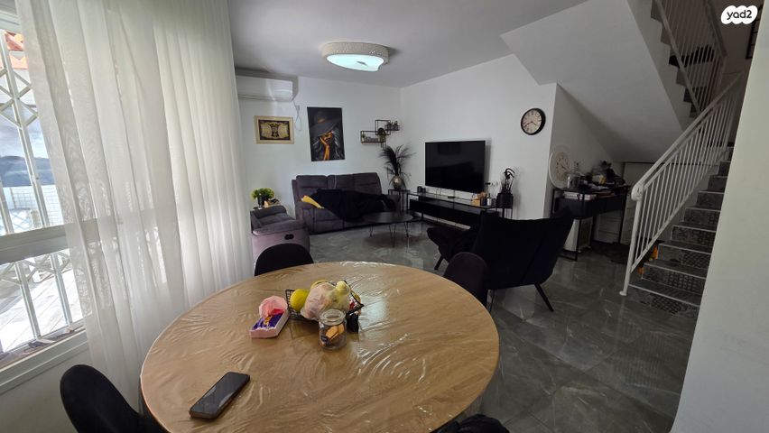 דירת גן, מעלה נוף, מעלה נוף, טירת כרמל