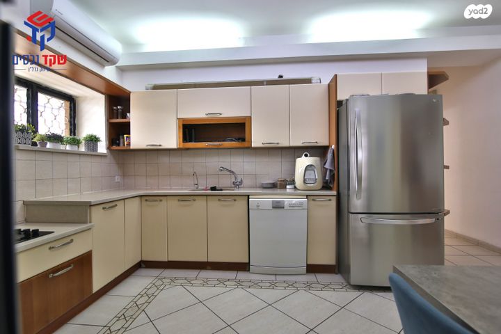 דו משפחתי, קרית ים