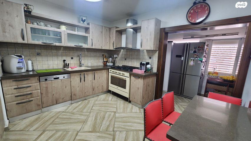 דו משפחתי, השושנים, הפרסה, כרמיאל