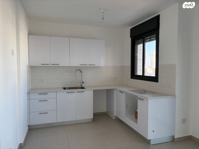 דירה, אלי יבלון, נוריות, ראשון לציון