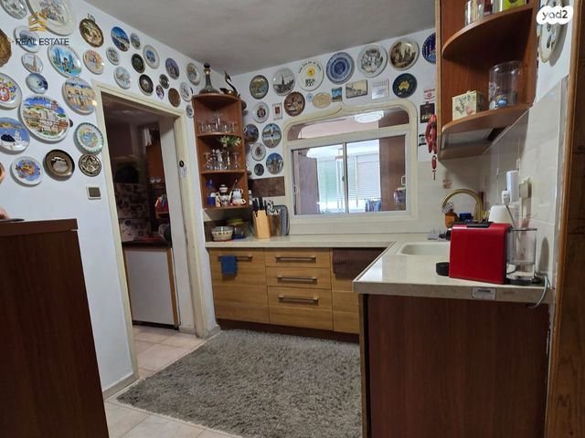 דירה, אריה בעהם, פת, ירושלים