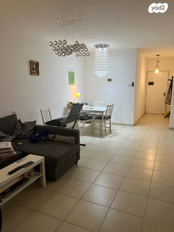 דירה, החשמונאים 39, קרית מוצקין