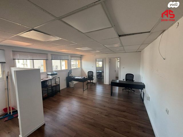 משרדים, המייסדים, זכרון יעקב